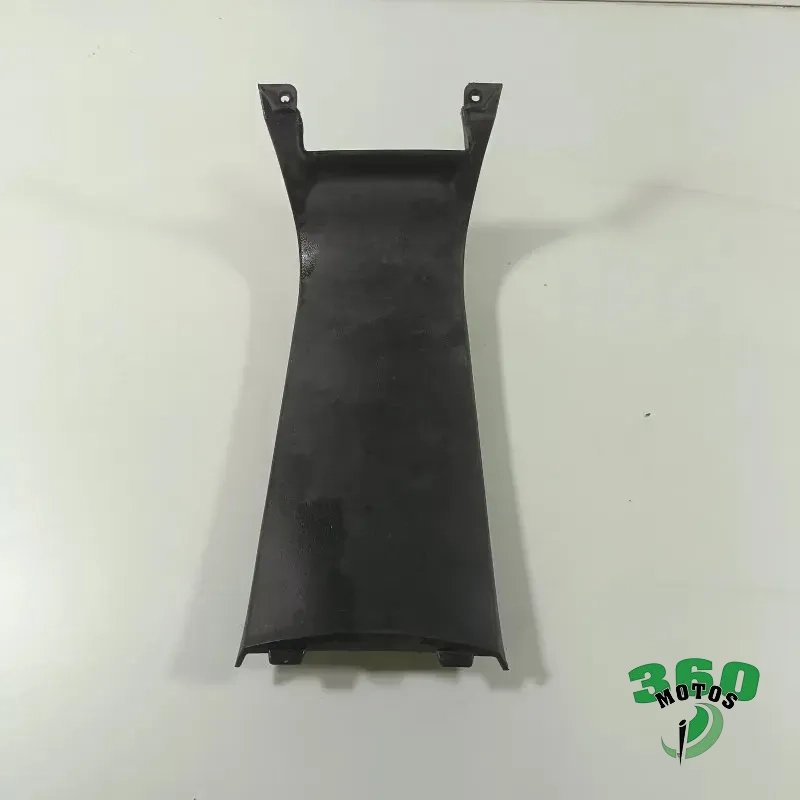 Embellecedor bajo asiento