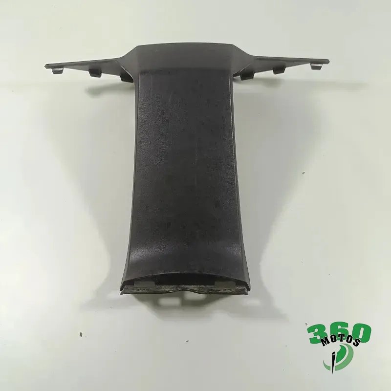 Embellecedor bajo asiento