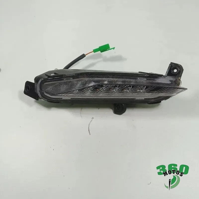 Intermitente delantero izquierdo