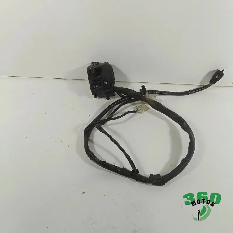 Piña luces izquierda Piña luces izquierda