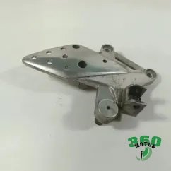 Soporte estribera delantero derecho HONDA CBR 125R 2007 - 2010