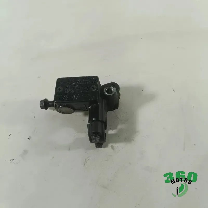 Bomba freno delantera Bomba freno delantera