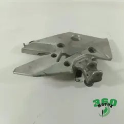 Soporte estribera delantero derecho