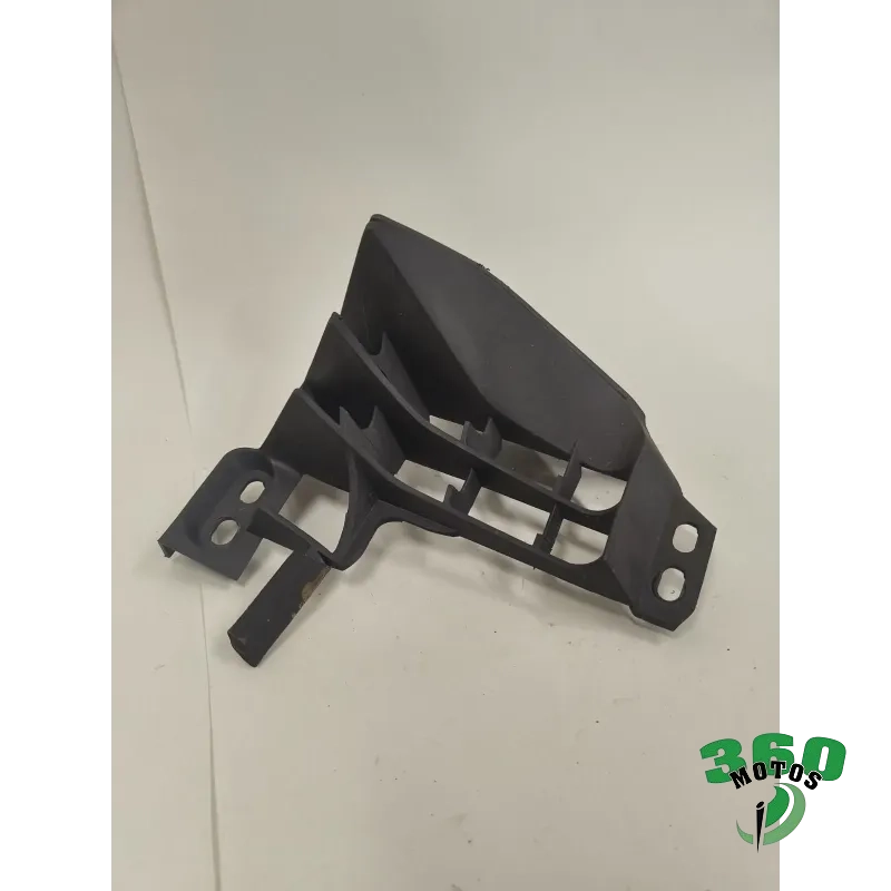 Embellecedor Radiador Izquierdo