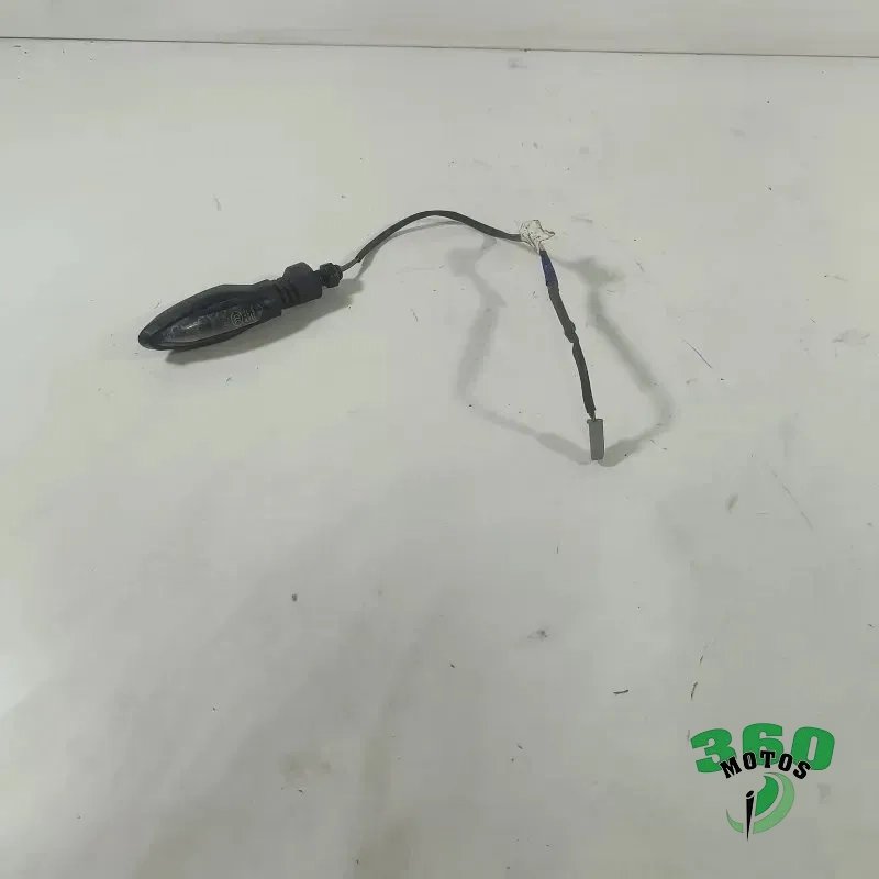 Intermitente delantero derecho