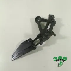 Soporte estribera delantero derecho KTM DUKE 125 2021 - 2023