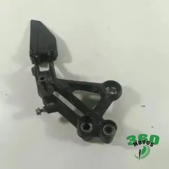 Soporte estribera delantero derecho