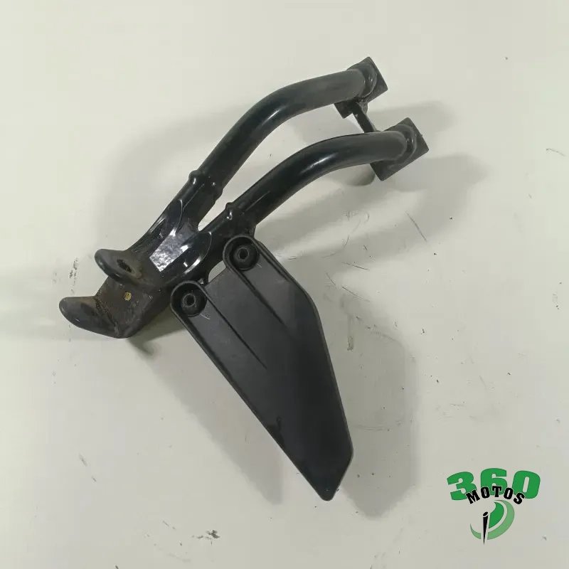 Soporte estribera trasero izquierdo Soporte estribera trasero izquierdo