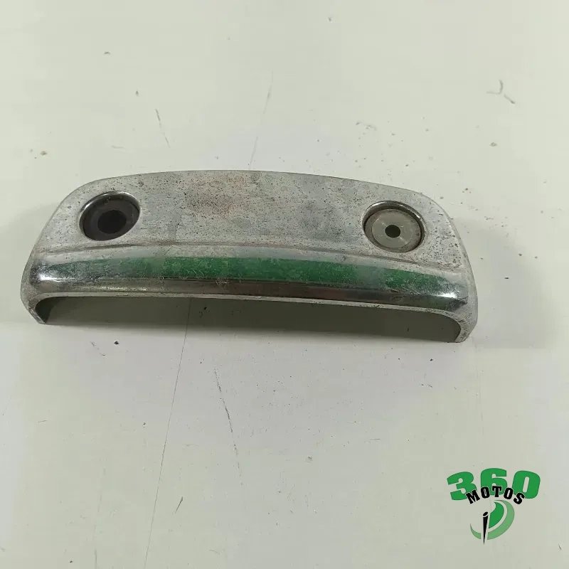 Embellecedor culata izquierda