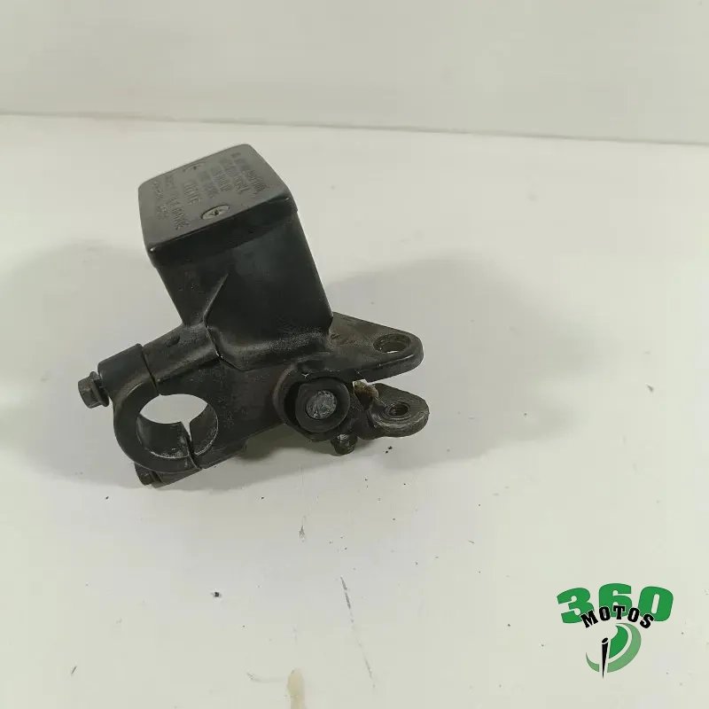 Bomba freno delantera Bomba freno delantera