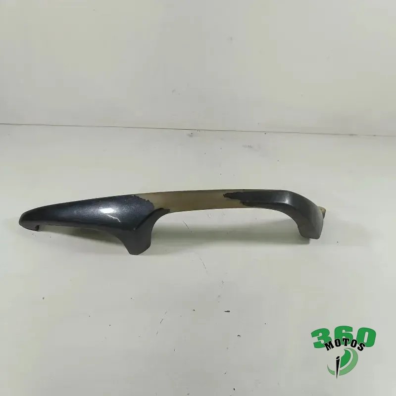 Asidero colín derecho