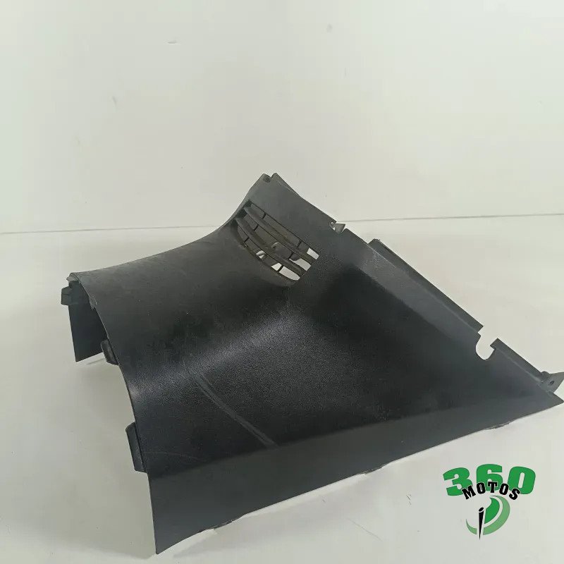 Embellecedor bajo asiento Embellecedor bajo asiento