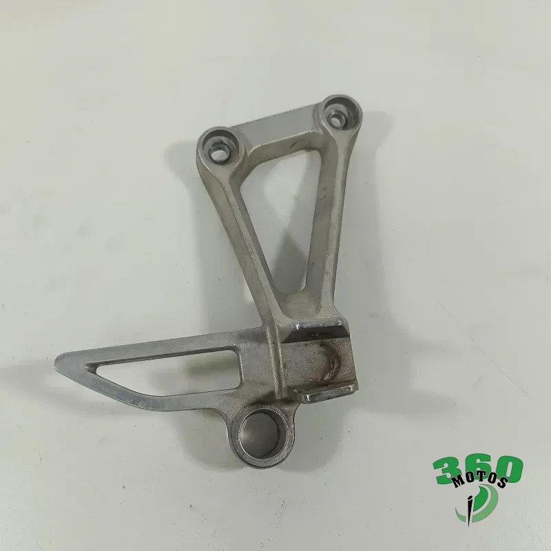 Soporte estribera trsasero derecho