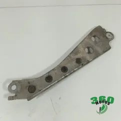 Soporte estribera delantero derecho